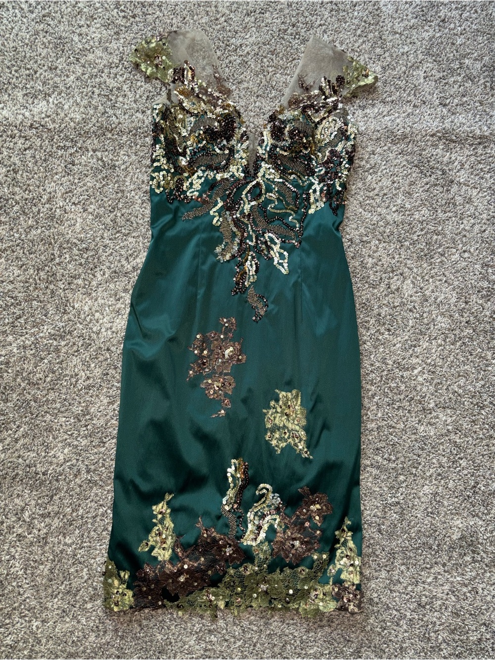 Embellished Emerald Midi Dress with Sequin Applique